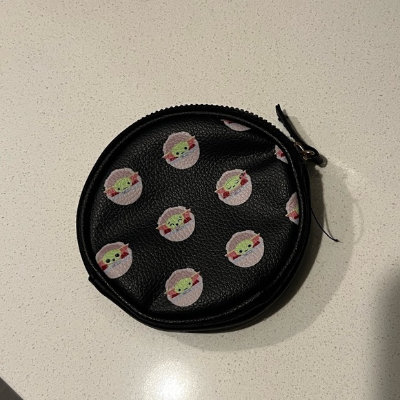 Star Wars Handbags - Star Wars baby Yoda coin purse